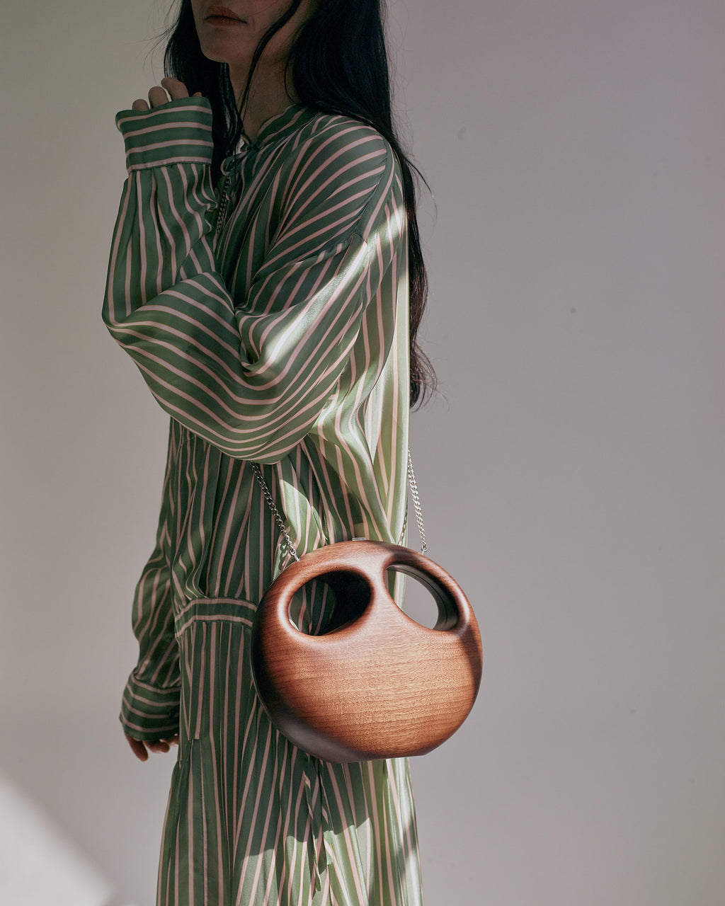 The Crossbody in Silver